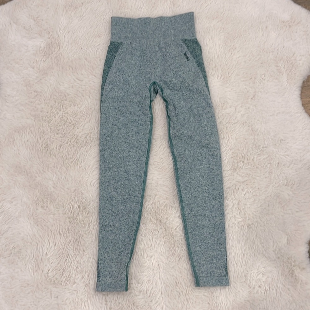 GymShark Leggings size Small